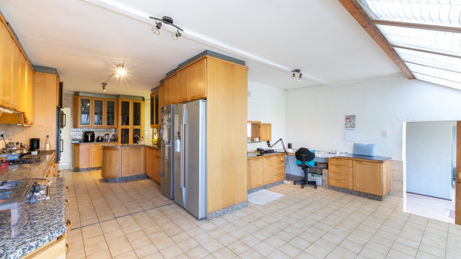 4 Bedroom Property for Sale in Loevenstein Western Cape